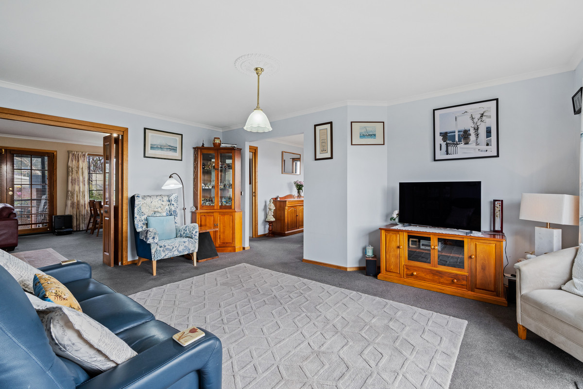 57 Rosehill Crescent, Lenah Valley, TAS, 7008 - Image 8