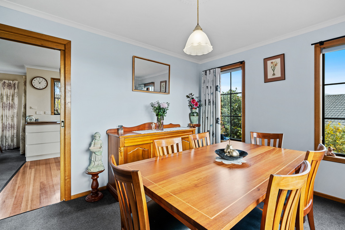 57 Rosehill Crescent, Lenah Valley, TAS, 7008 - Image 11