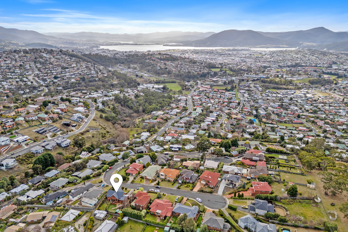 57 Rosehill Crescent, Lenah Valley, TAS, 7008 - Image 1