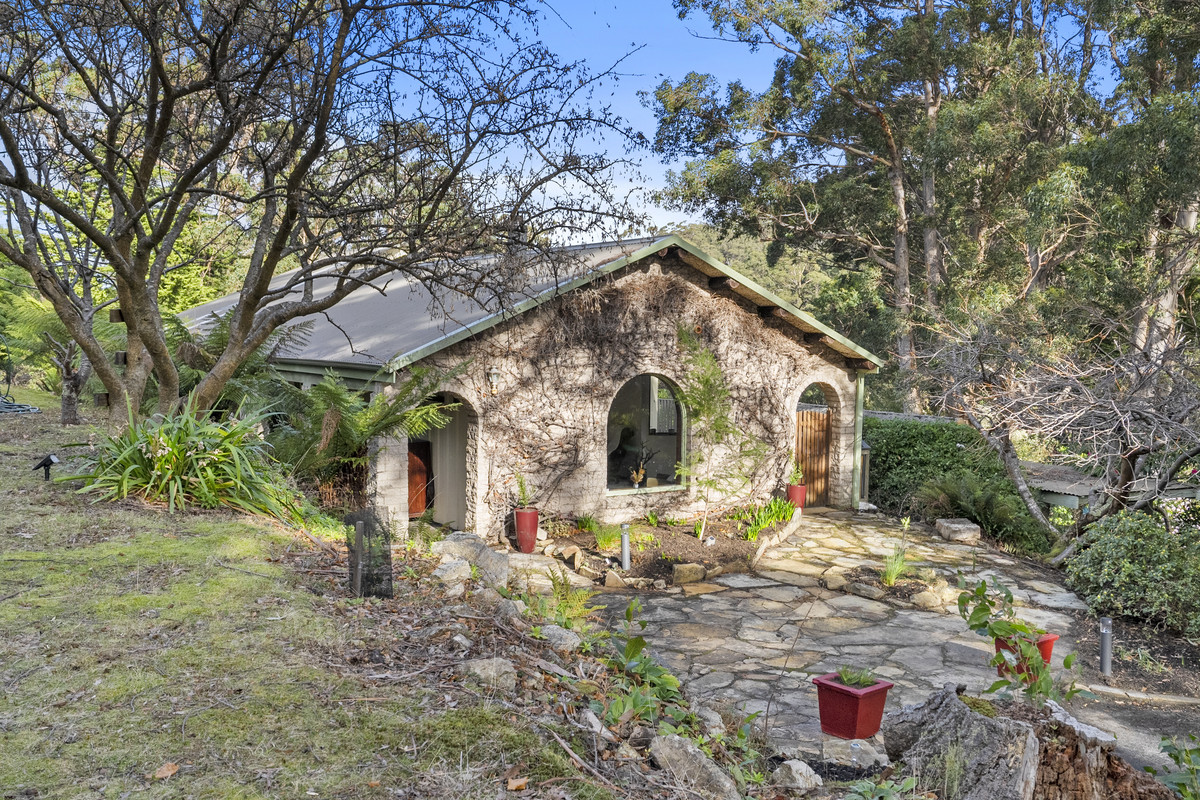 18 Pillinger Drive, Fern Tree, TAS, 7054 - Image 1