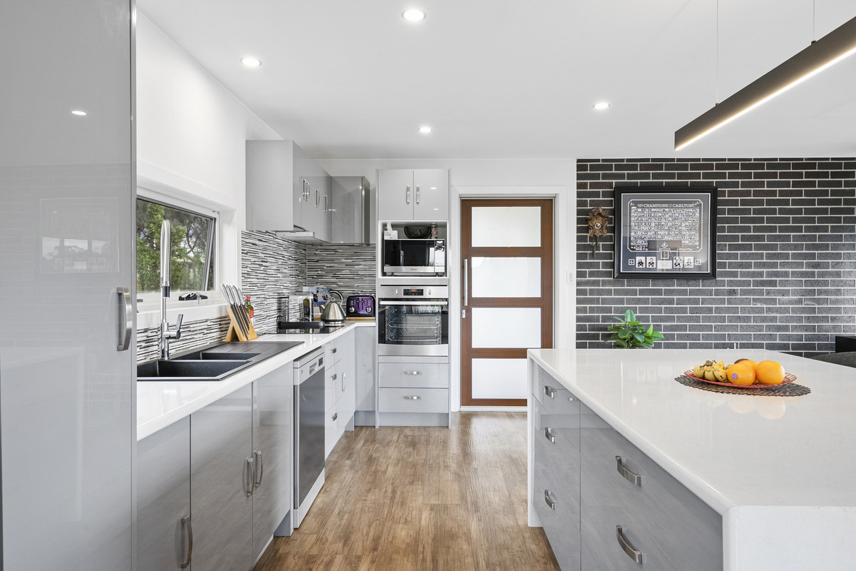 7A Burgess Street, Swansea, TAS, 7190 - Image 11