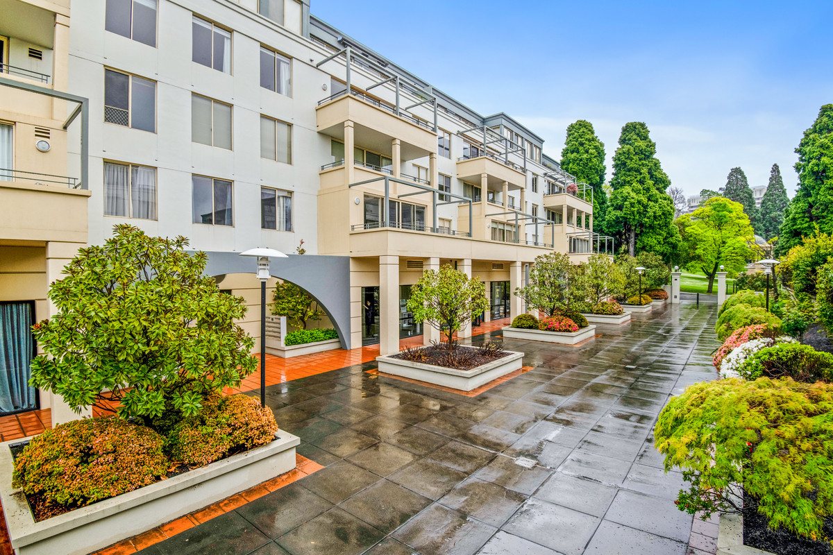10/15 Gladstone Street, Battery Point, TAS, 7004 - Image 1