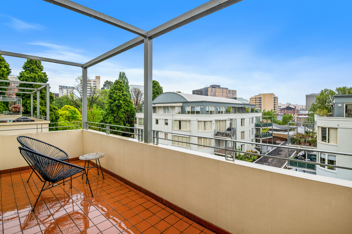 10/15 Gladstone Street, Battery Point, TAS, 7004 - Image 4