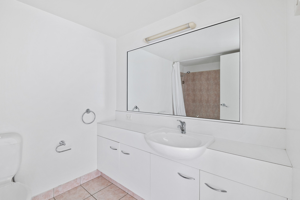 10/15 Gladstone Street, Battery Point, TAS, 7004 - Image 12
