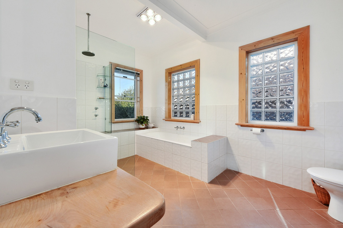 24-26 Gloucester Street, West Launceston, TAS, 7250 - Image 8