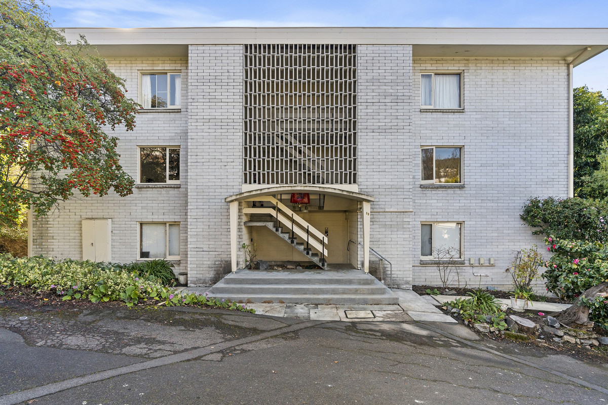 4/8B Lambert Avenue, Sandy Bay, TAS, 7005 - Image 1
