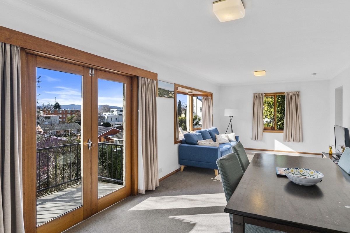 4/8B Lambert Avenue, Sandy Bay, TAS, 7005 - Image 2