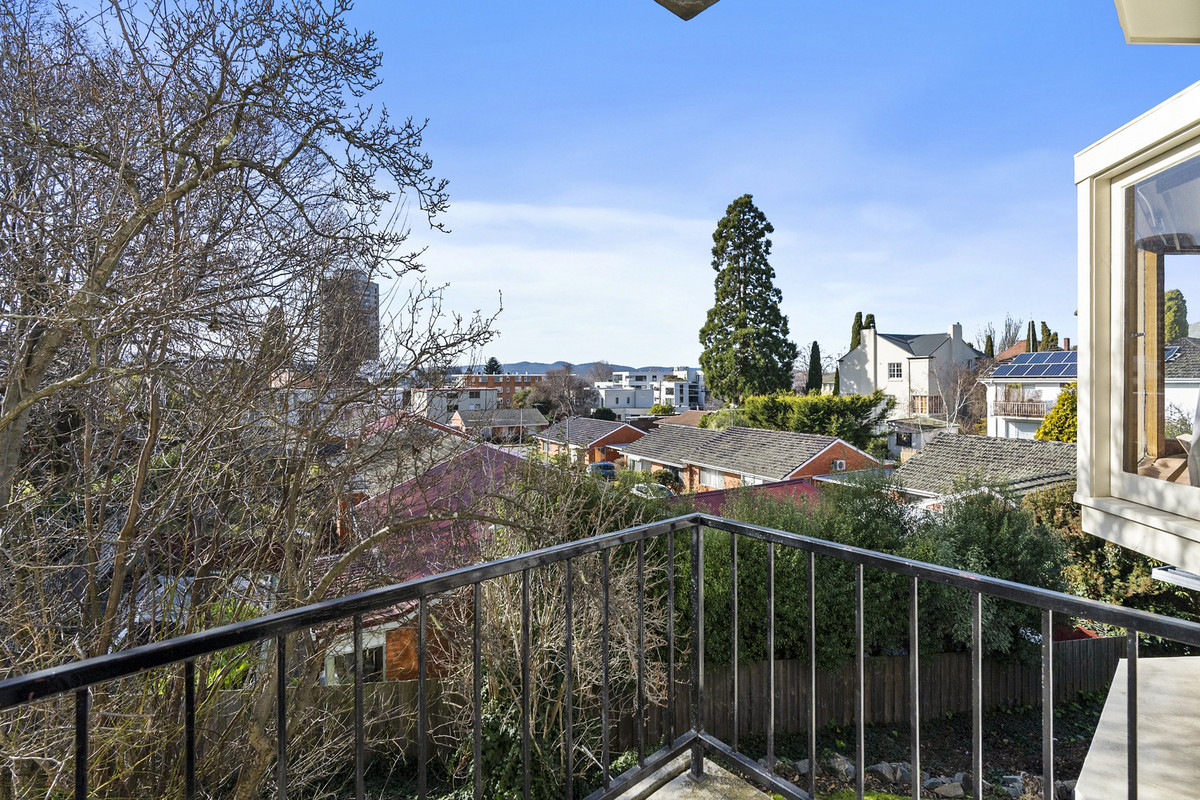 4/8B Lambert Avenue, Sandy Bay, TAS, 7005 - Image 3
