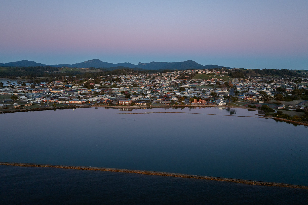 26 Braddon Street, West Ulverstone, TAS, 7315 - Image 32