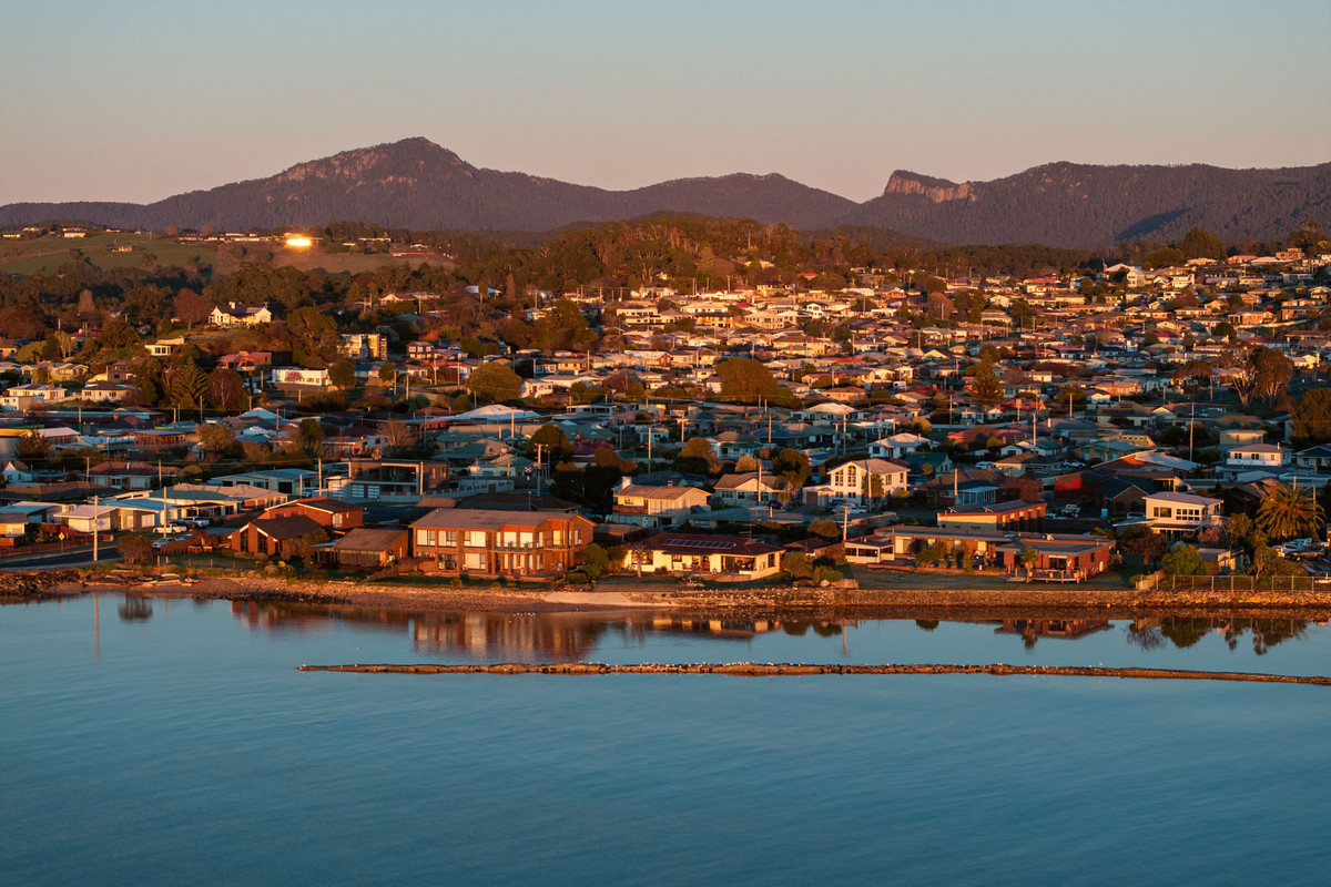 26 Braddon Street, West Ulverstone, TAS, 7315 - Image 1