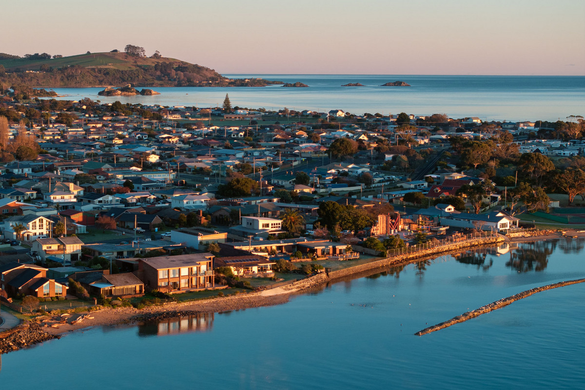 26 Braddon Street, West Ulverstone, TAS, 7315 - Image 4