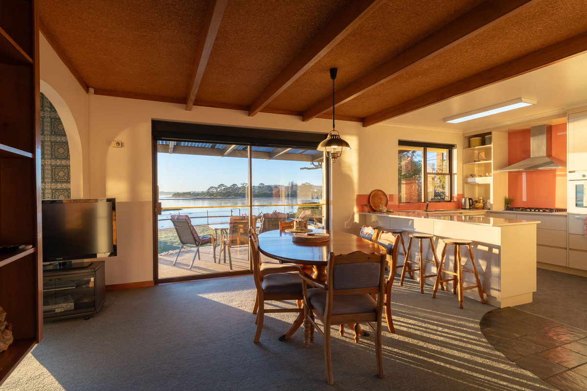 26 Braddon Street, West Ulverstone, TAS, 7315 - Image 9