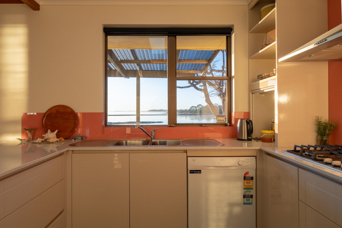 26 Braddon Street, West Ulverstone, TAS, 7315 - Image 11