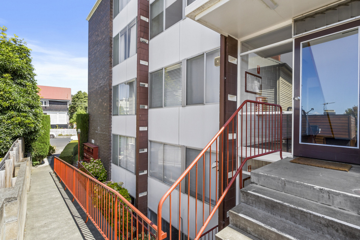 10/14 Ashfield Street, Sandy Bay, TAS, 7005 - Image 1