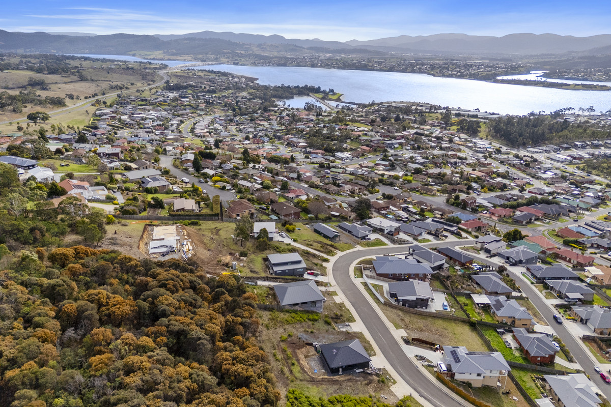 28 Alexa Drive, Austins Ferry, TAS, 7011 - Image 7