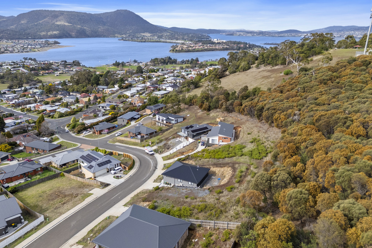 28 Alexa Drive, Austins Ferry, TAS, 7011 - Image 9