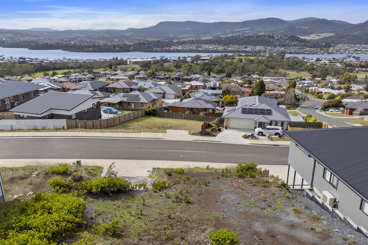 28 Alexa Drive, Austins Ferry, TAS, 7011 - Image 11