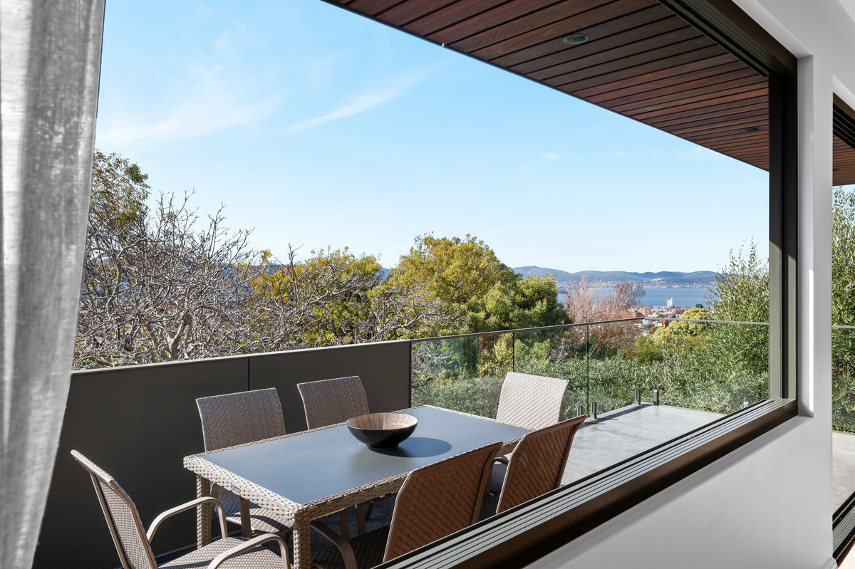 10 Whelan Crescent, West Hobart, TAS, 7000 - Image 7