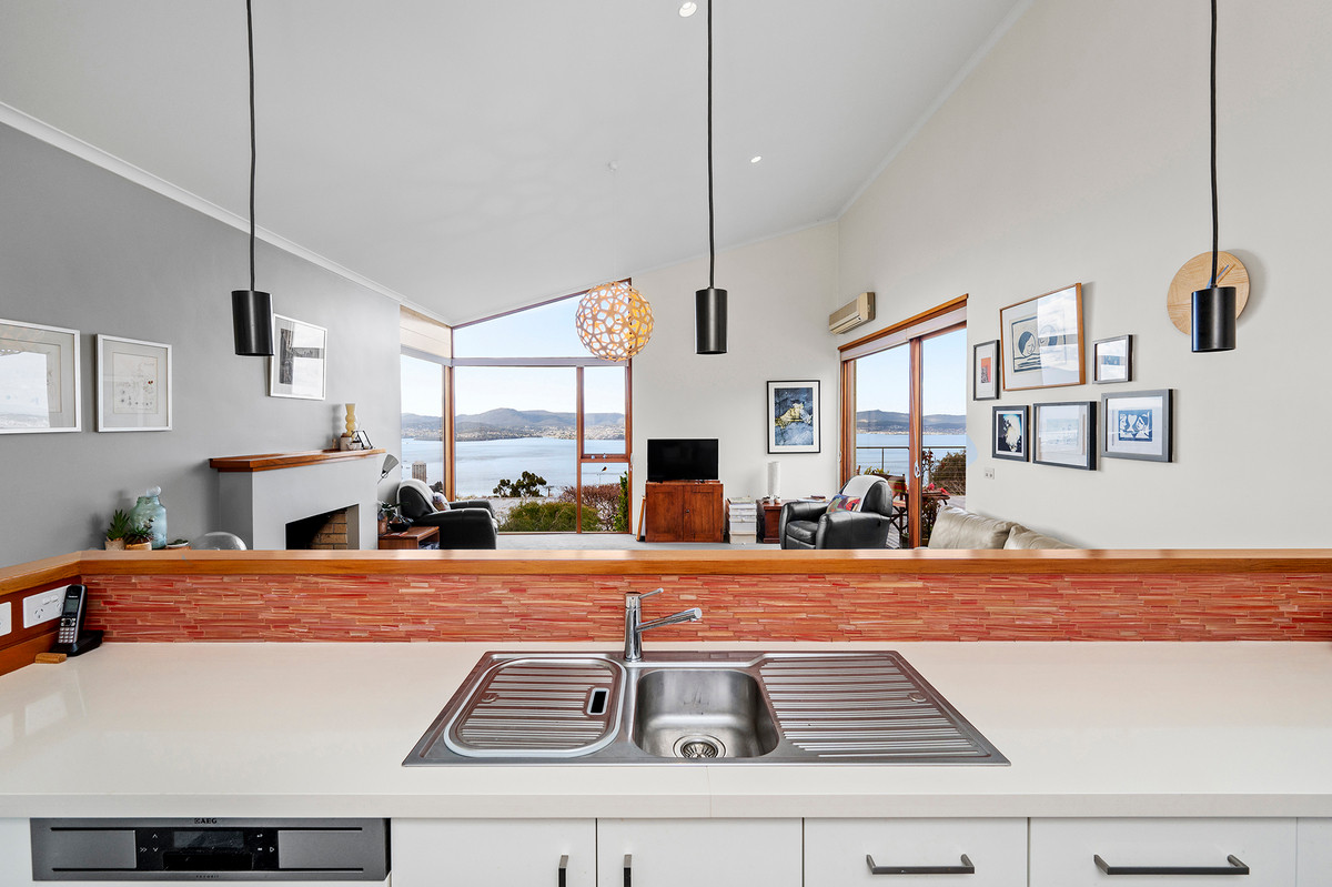 6 Eurella Avenue, Sandy Bay, TAS, 7005 - Image 4