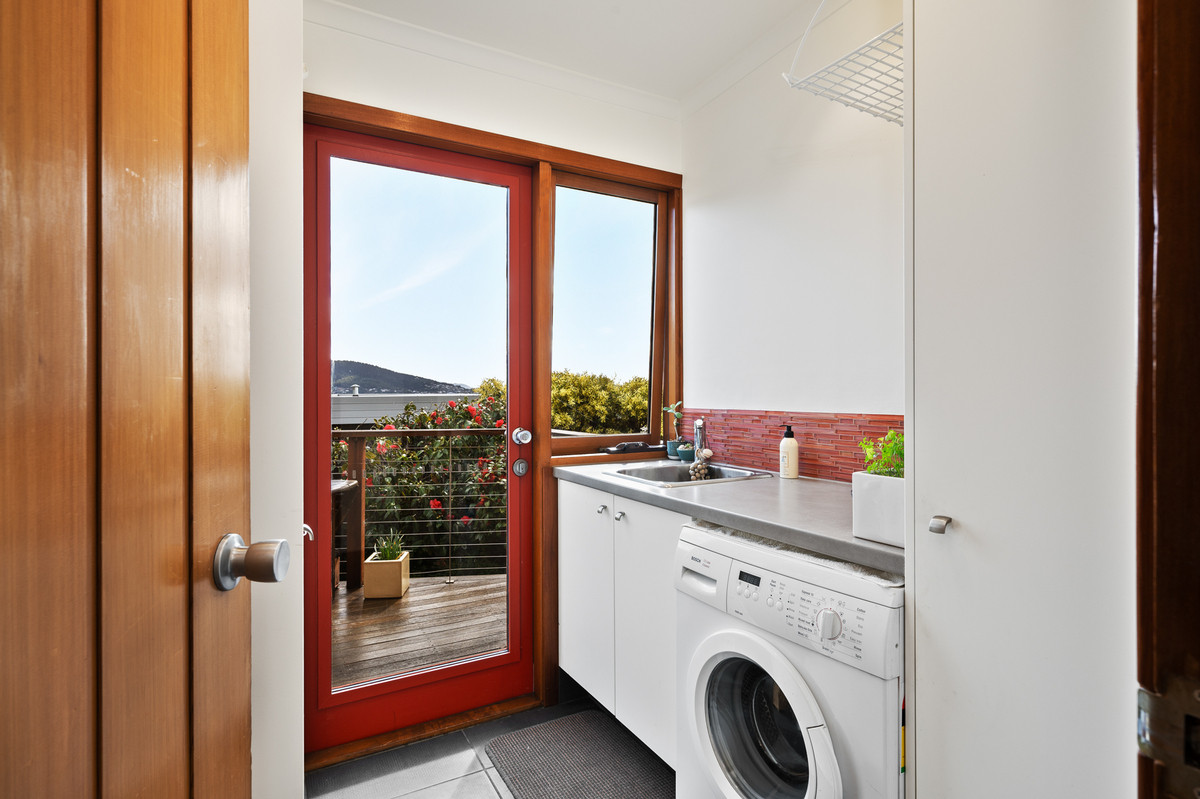 6 Eurella Avenue, Sandy Bay, TAS, 7005 - Image 14