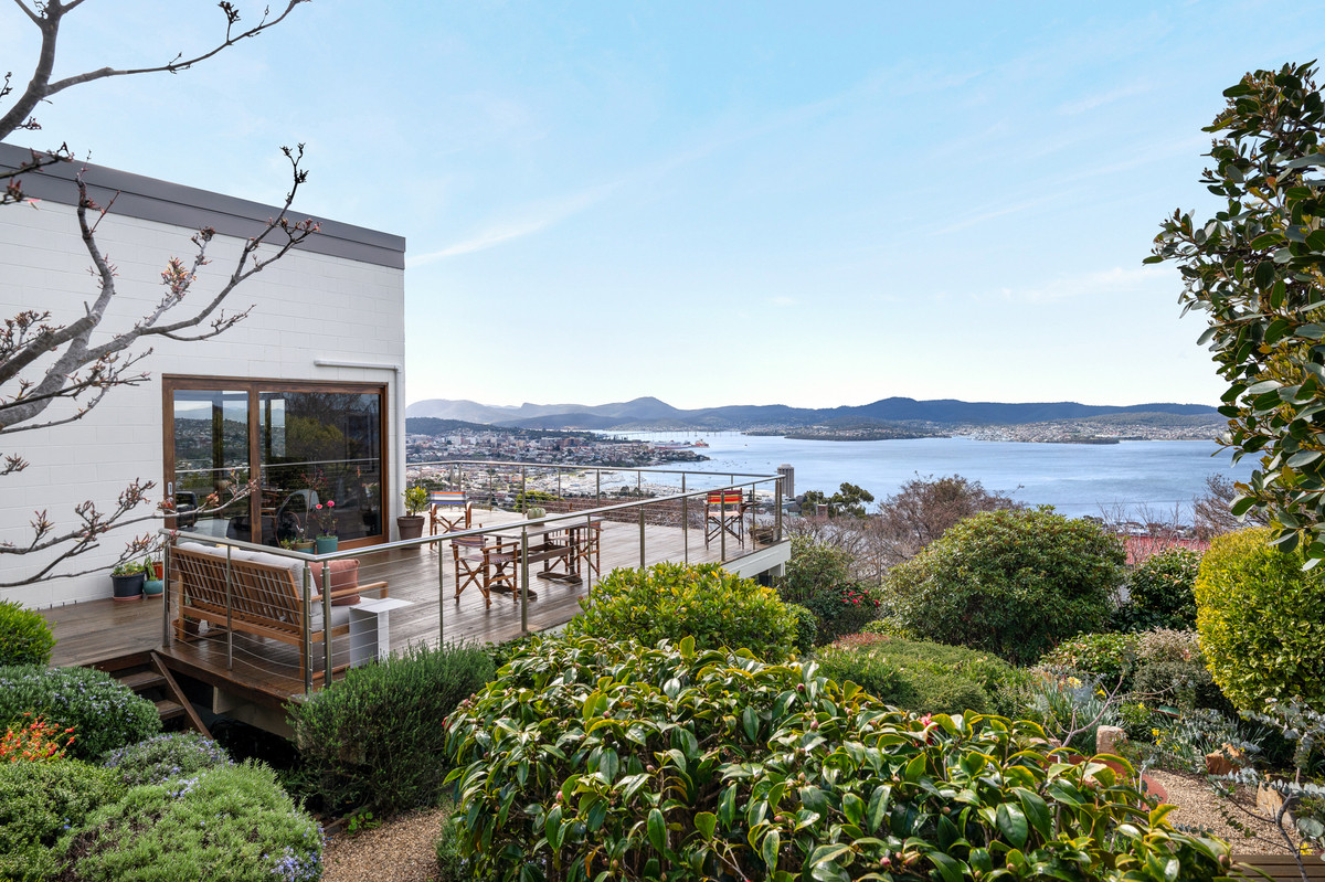 6 Eurella Avenue, Sandy Bay, TAS, 7005 - Image 16