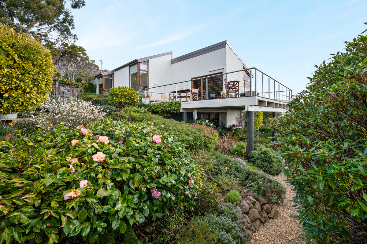 6 Eurella Avenue, Sandy Bay, TAS, 7005 - Image 17