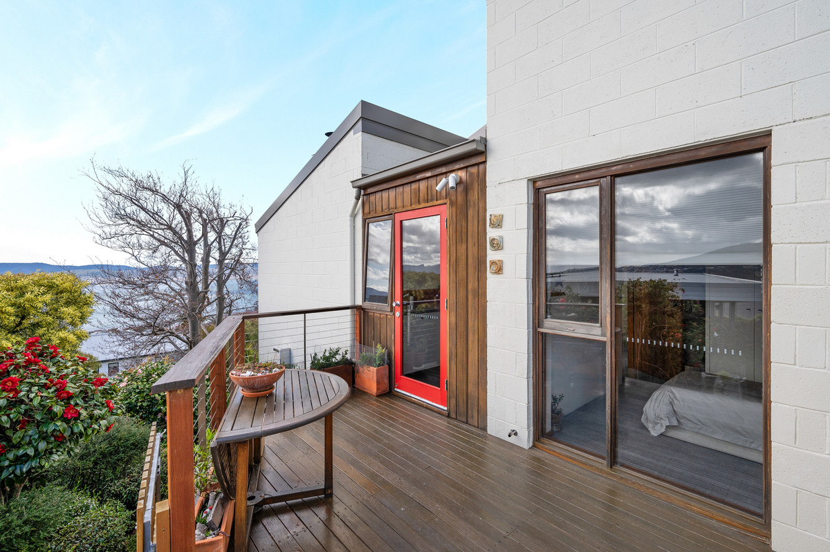 6 Eurella Avenue, Sandy Bay, TAS, 7005 - Image 15