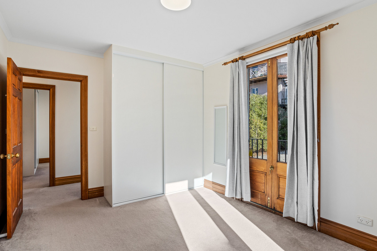 540 Sandy Bay Road, Sandy Bay, TAS, 7005 - Image 11
