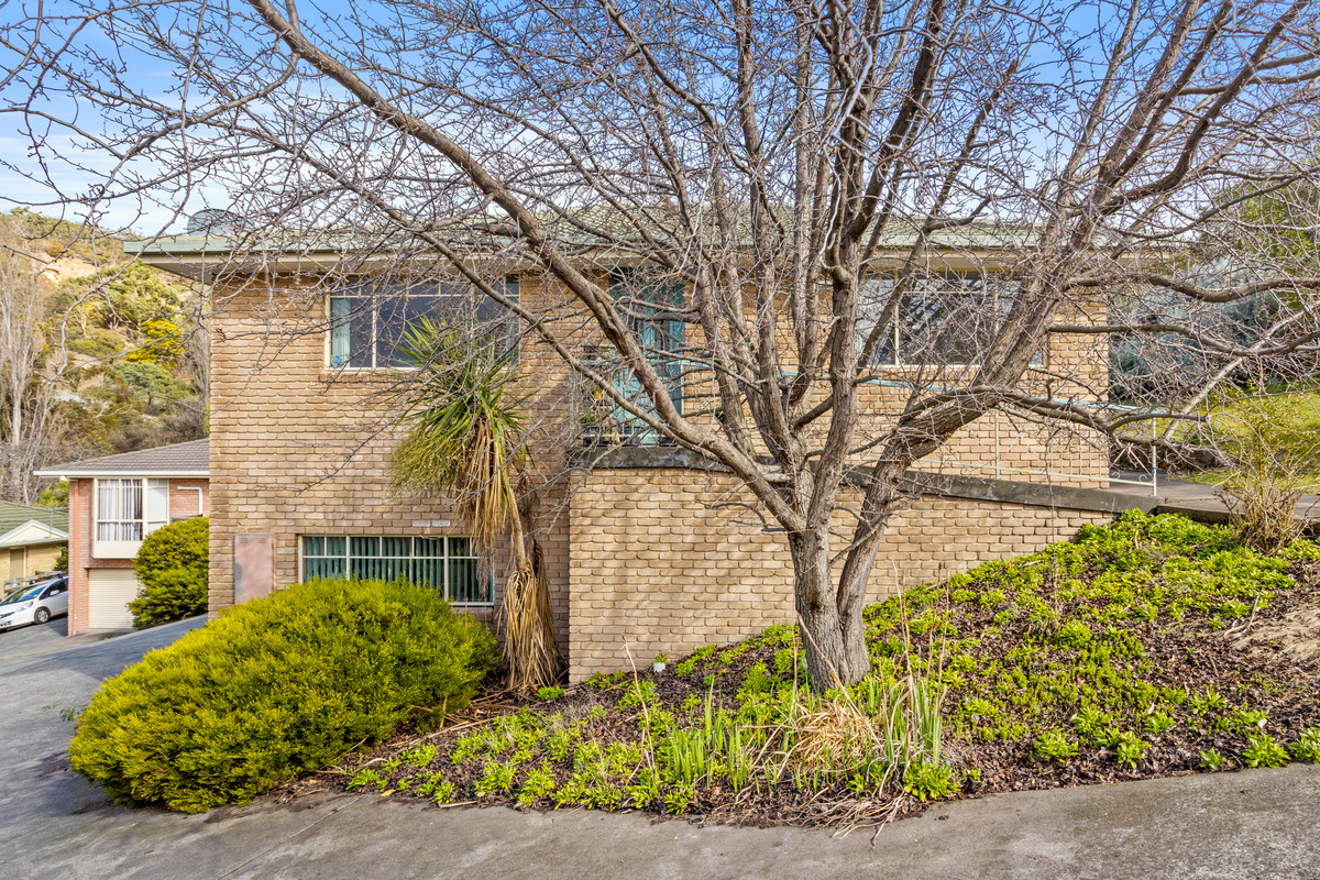 2/22-22a Summerhill Road, West Hobart, TAS, 7000 - Image 1