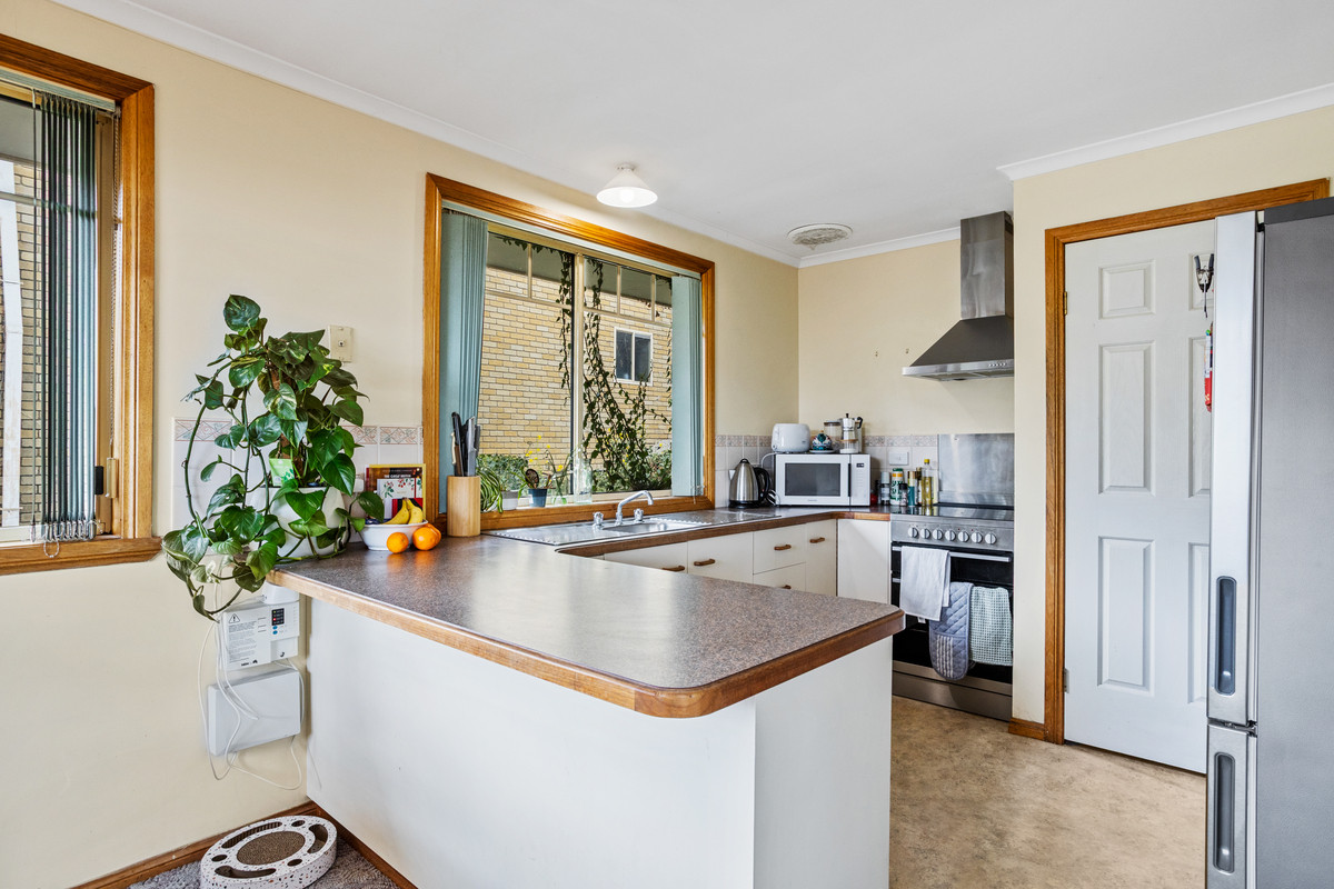 2/22-22a Summerhill Road, West Hobart, TAS, 7000 - Image 10