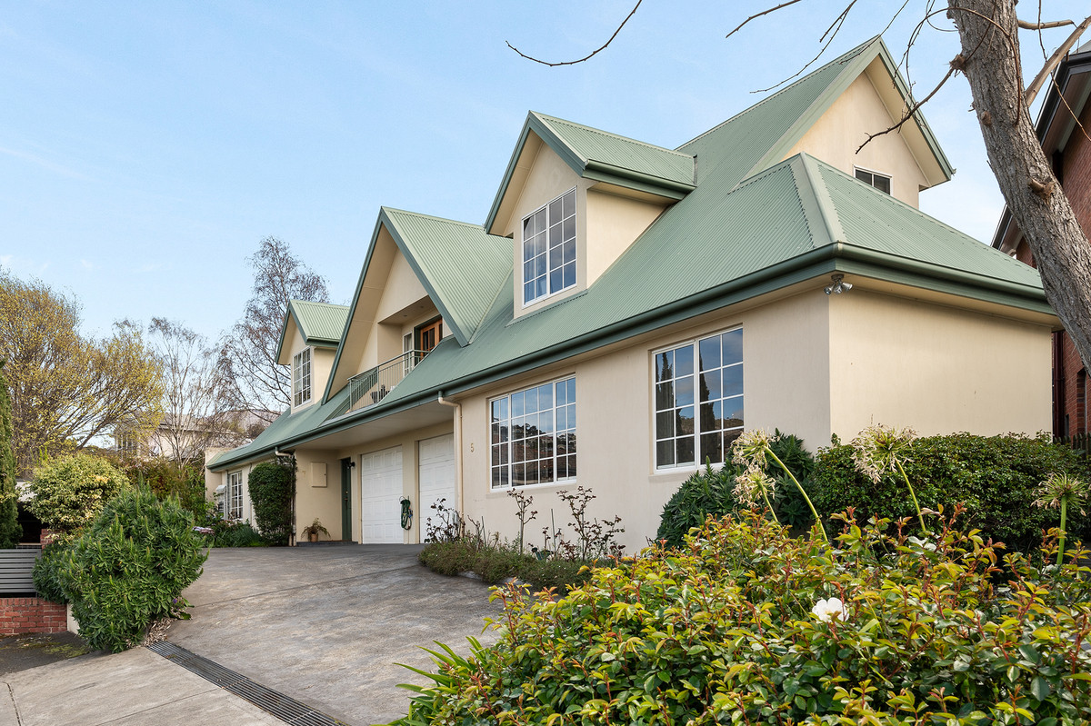 5 Lasswade Avenue, Sandy Bay, TAS, 7005 - Image 1