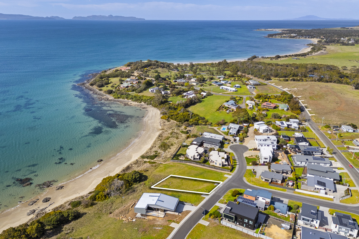 13 Aqua Sands Drive, Swansea, TAS, 7190 - Image 2