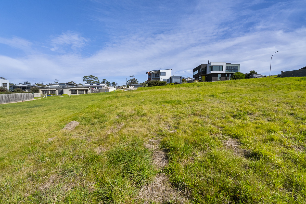 13 Aqua Sands Drive, Swansea, TAS, 7190 - Image 10