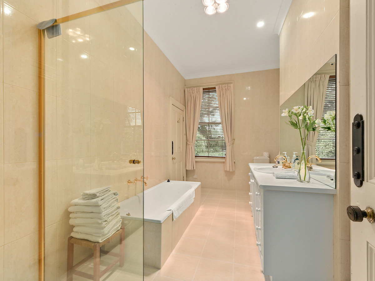 30 Meander Valley Road, Deloraine, TAS, 7304 - Image 17