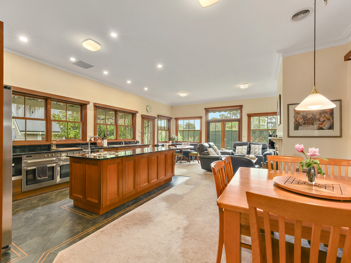 30 Meander Valley Road, Deloraine, TAS, 7304 - Image 12