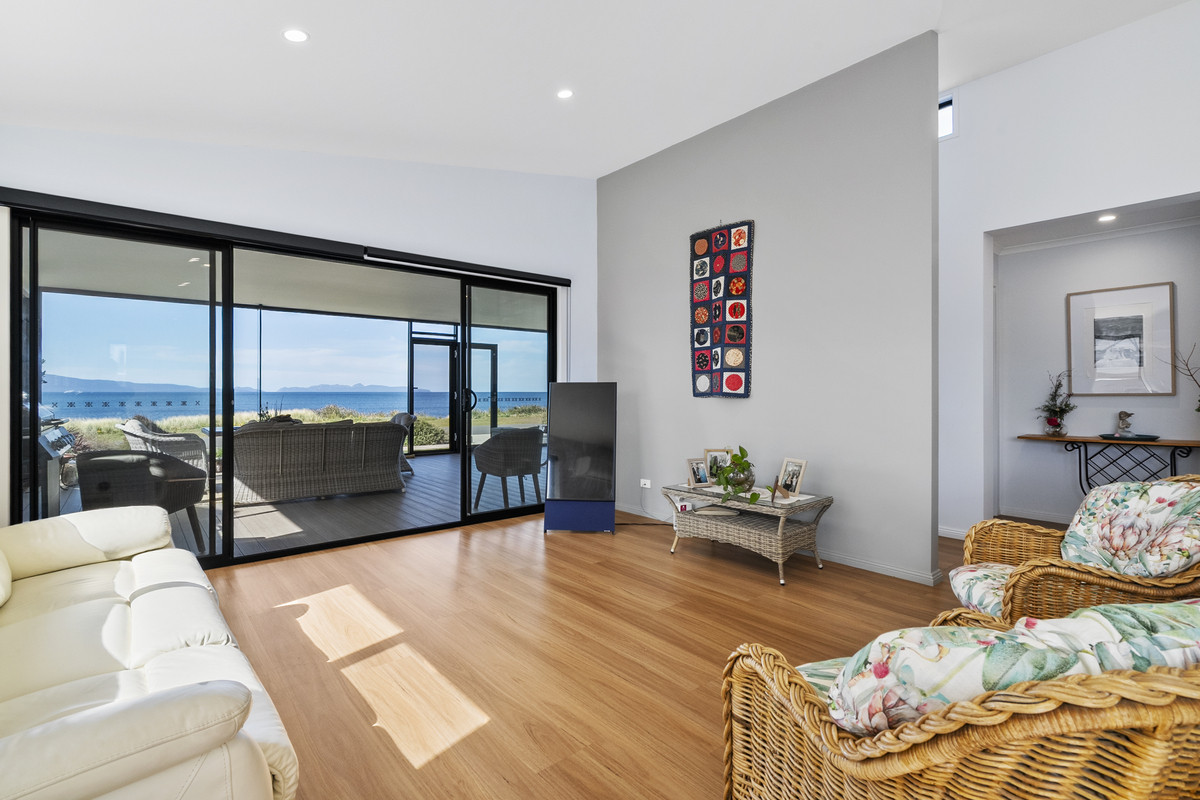 27 Esplanade, Swansea, TAS, 7190 - Image 6