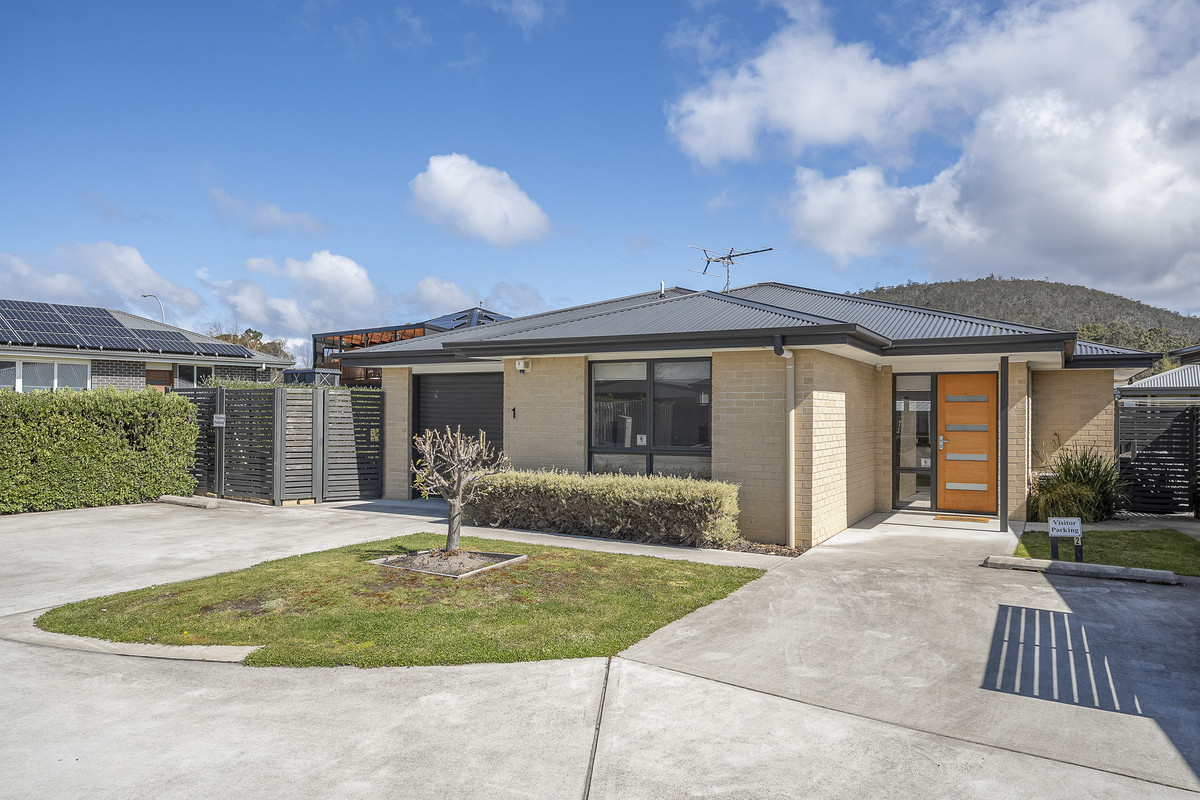 1/4 Sunsail Street, Snug, TAS, 7054 - Image 2