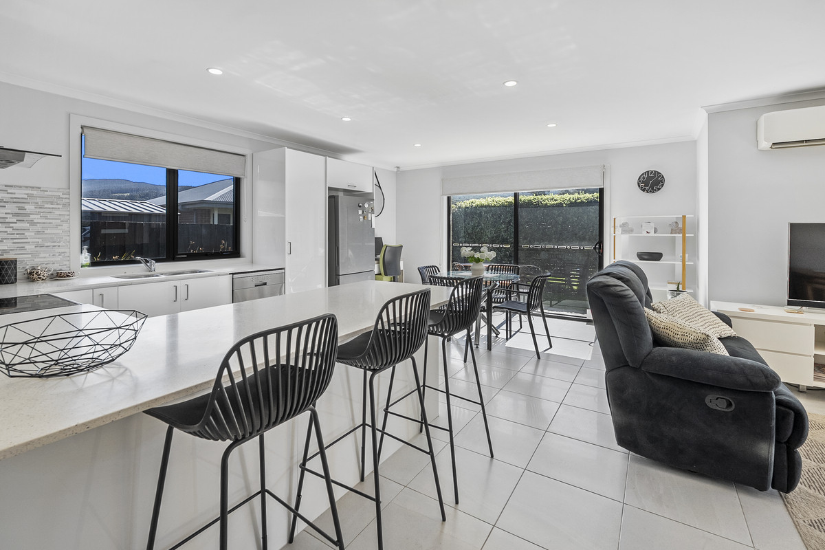 1/4 Sunsail Street, Snug, TAS, 7054 - Image 7