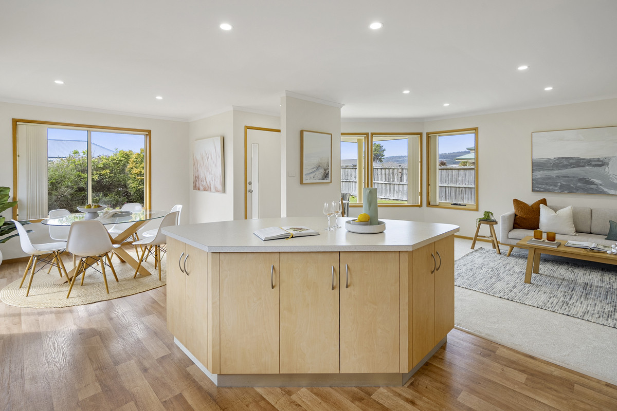 11 Jacaranda Drive, Margate, TAS, 7054 - Image 9