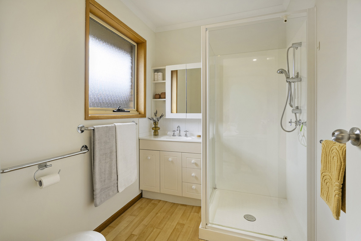 11 Jacaranda Drive, Margate, TAS, 7054 - Image 17