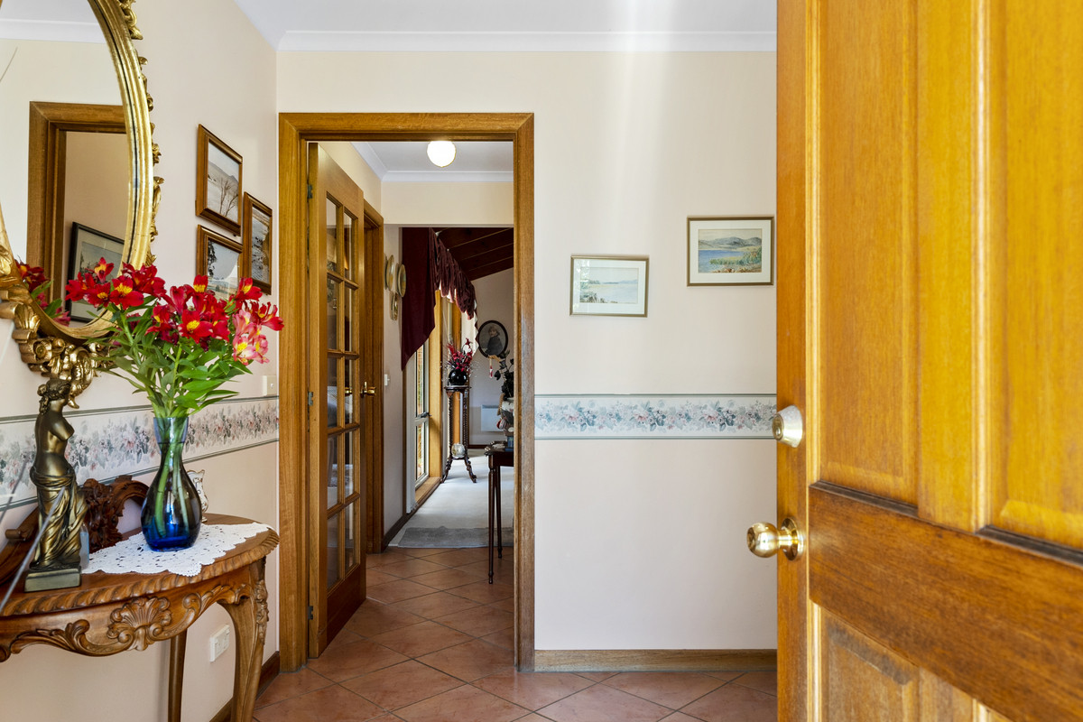 6 Waterloo Road, Swansea, TAS, 7190 - Image 2