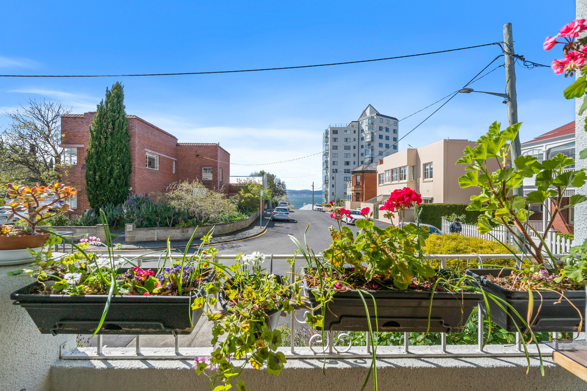 13/13 Battery Square, Battery Point, TAS, 7004 - Image 1