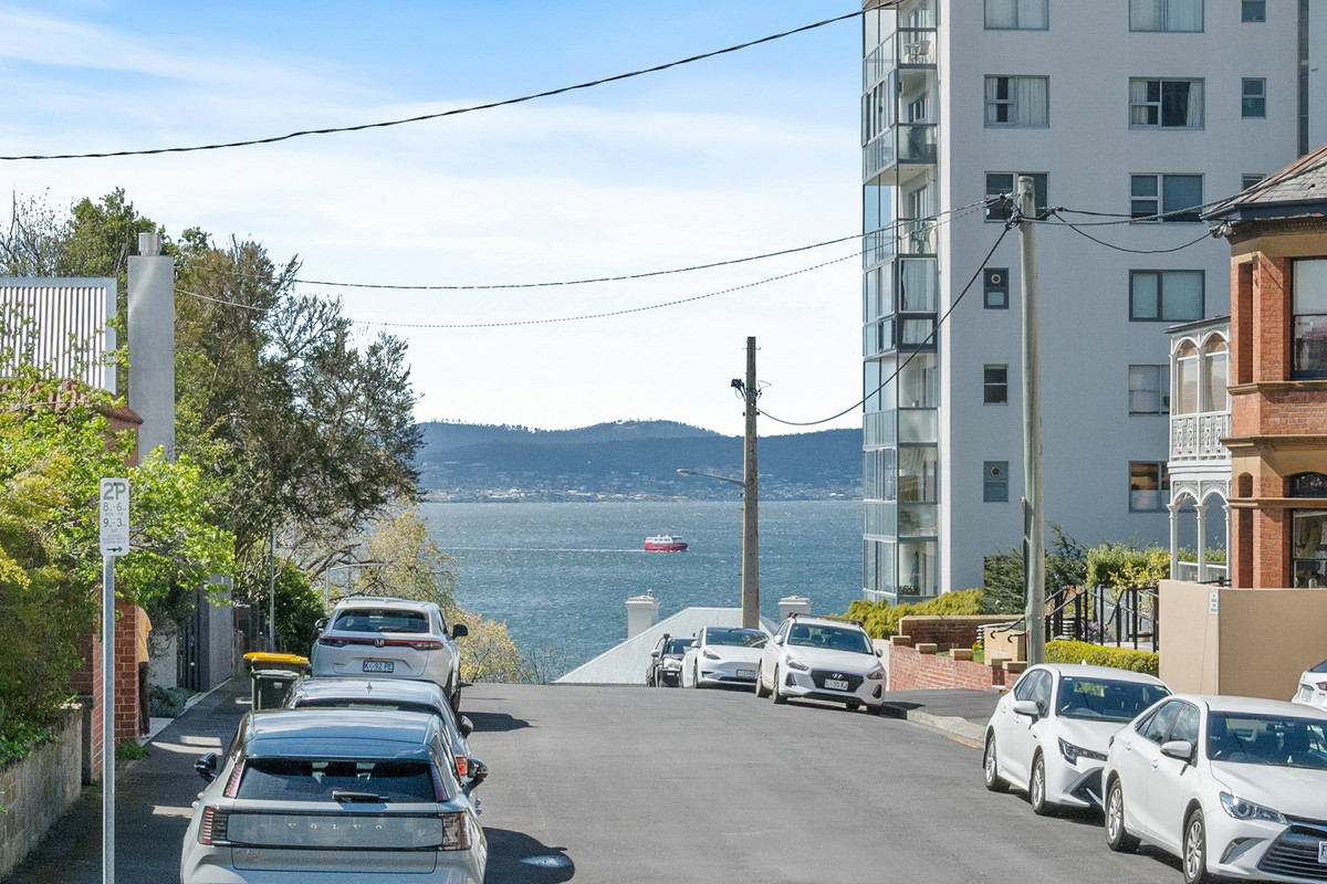 13/13 Battery Square, Battery Point, TAS, 7004 - Image 4