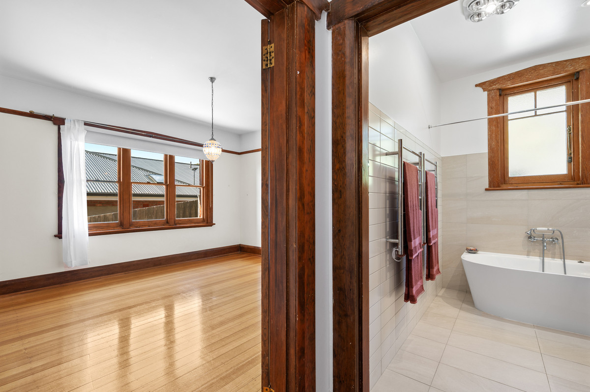 85 Lord Street, Sandy Bay, TAS, 7005 - Image 13