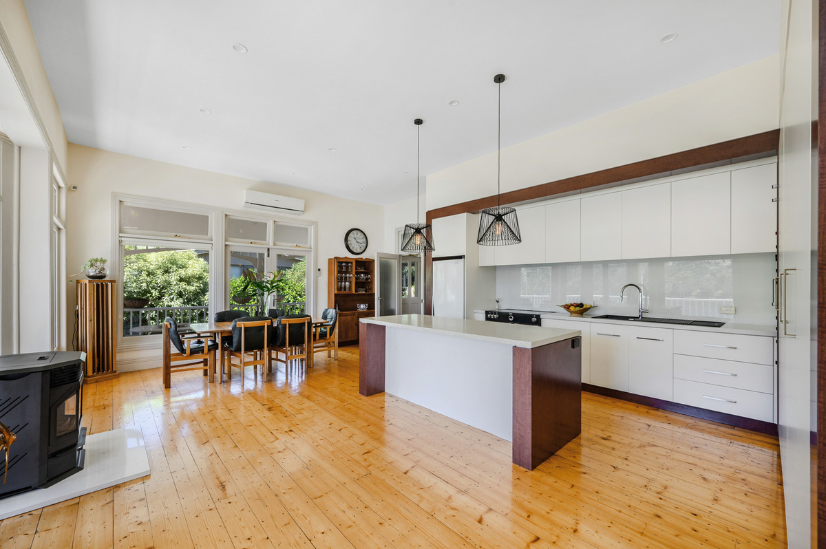 73 Derwent Avenue, Geilston Bay, TAS, 7015 - Image 10