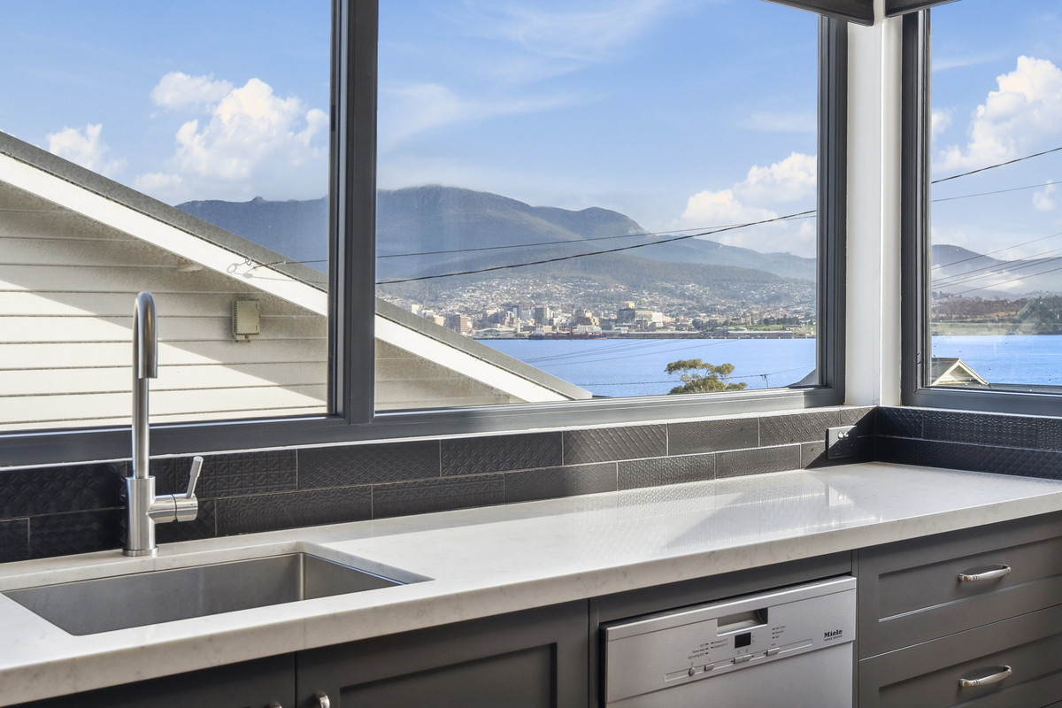 15 Abbott Street, Bellerive, TAS, 7018 - Image 3