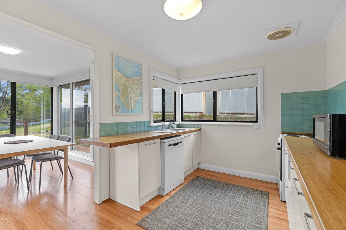 17 Pearce Street, Branxholm, TAS, 7261 - Image 9
