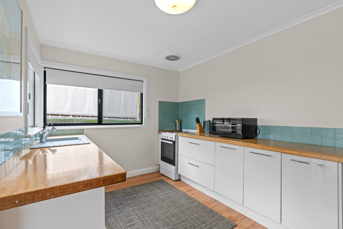 17 Pearce Street, Branxholm, TAS, 7261 - Image 11