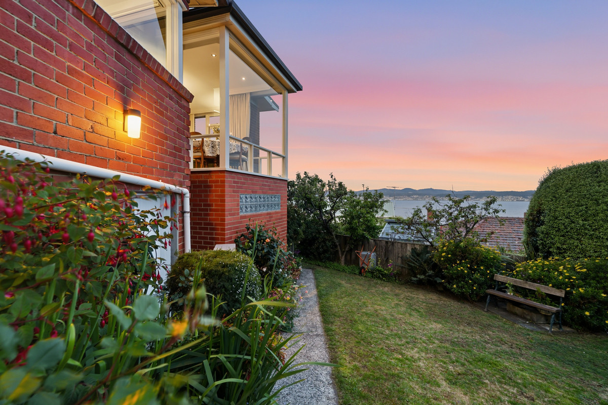 2 Sonning Crescent, Sandy Bay, TAS, 7005 - Image 28
