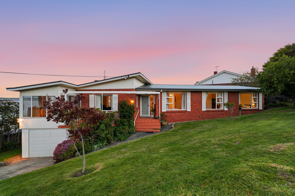 2 Sonning Crescent, Sandy Bay, TAS, 7005 - Image 1